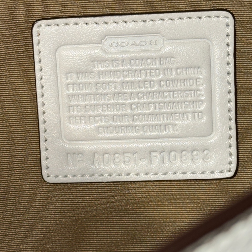Coach White Leather‎ Shoulder Baguette Purse Silver Hardware - Picture 5 of 7